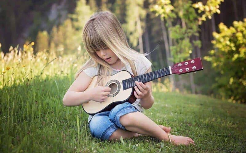 best-guitars-for-kids