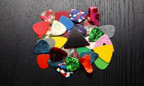 different guitar pick gauges