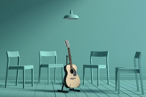guitar stool vs chair