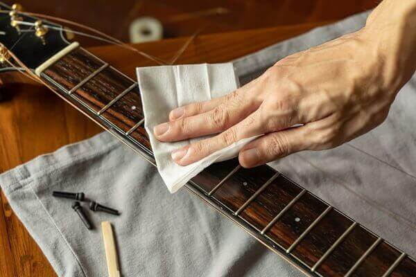 Best way to clean rosewood fret board