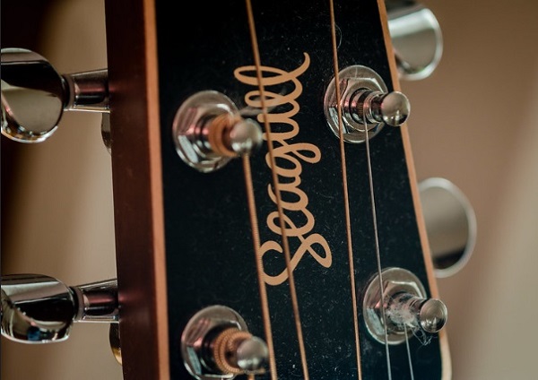 Headstock for S6 Review